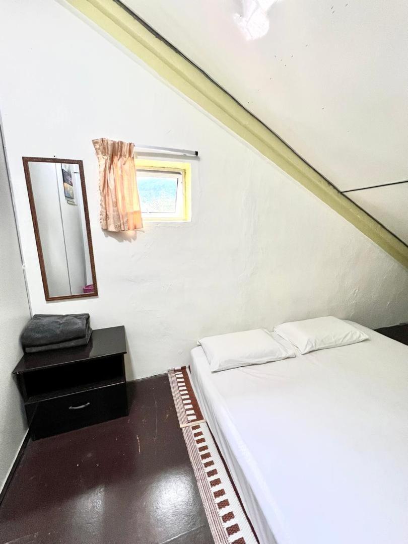 De Cameron Guest House Танах-Рата Экстерьер фото